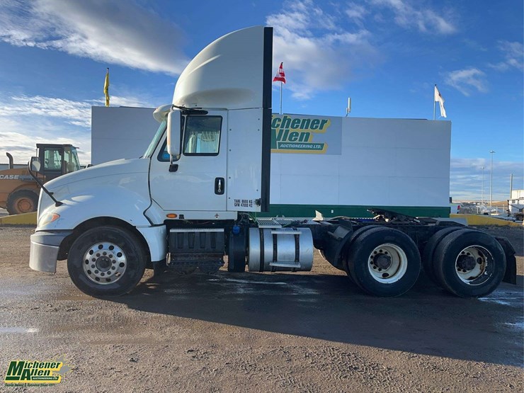 2017-international-prostar-image-6