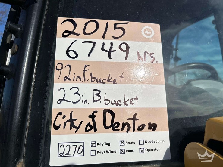 2015-caterpillar-backhoe-image-32