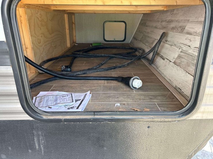 2021-forest-river-puma-put31qbbh-travel-trailer-image-28