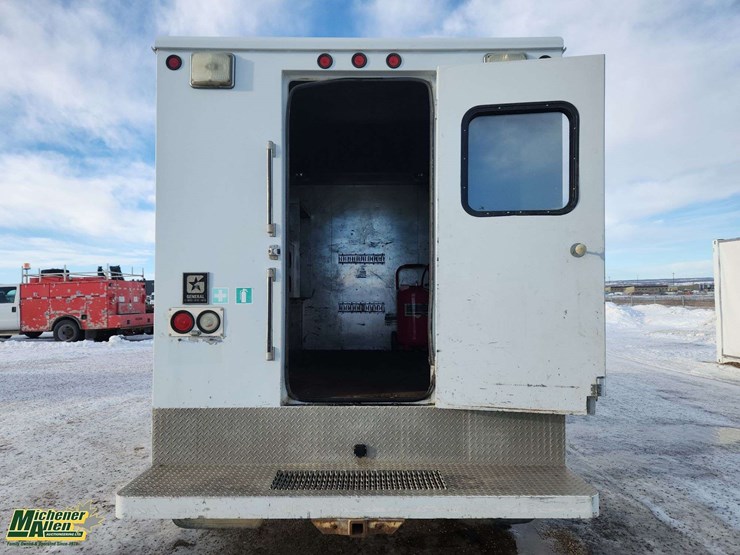 2007-ford-f450-image-19