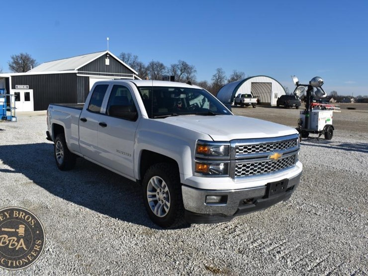 2014-chevrolet-silverado-1500-lt-image-10