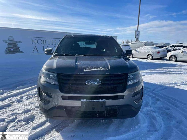 2019-ford-explorer-image-3