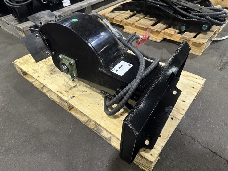 2025-giyi-gy-szymj-stump-grinder-image-4