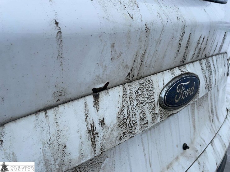 2015-ford-escape-image-33