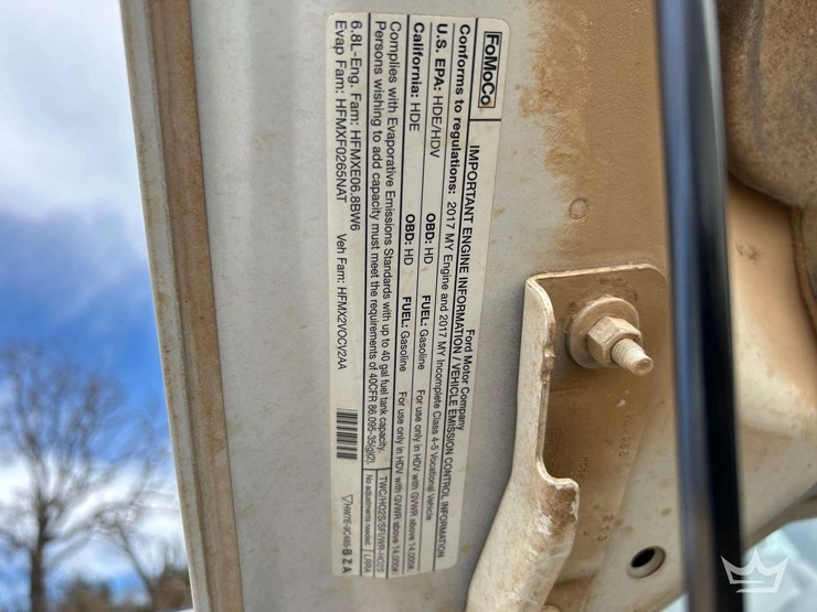 2017-ford-f550-image-10