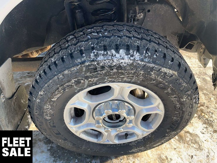 2021-ford-f350-image-13