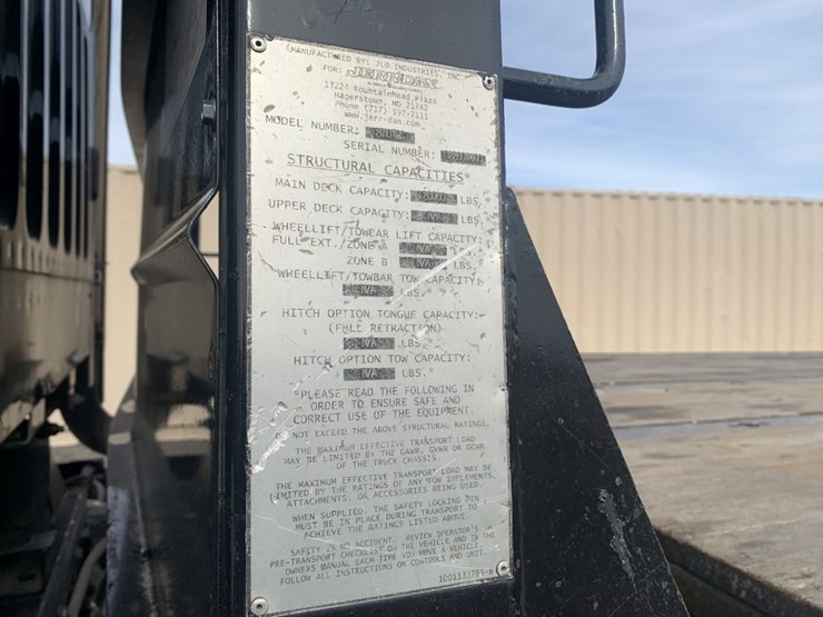 2016-freightliner-114sd-image-16