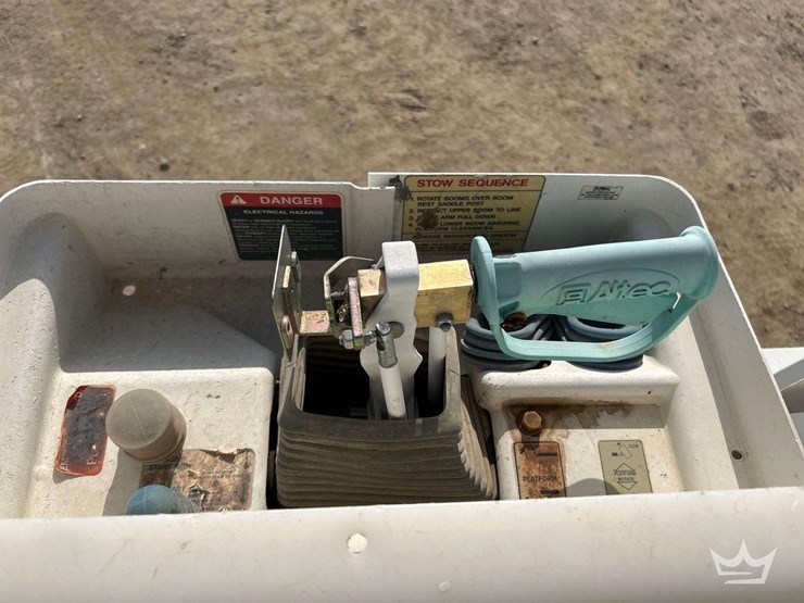 2013-freightliner-m2-ta45m-altec-bucket-truck-image-34