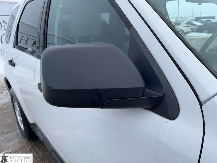 2012-ford-escape-xlt-image-40