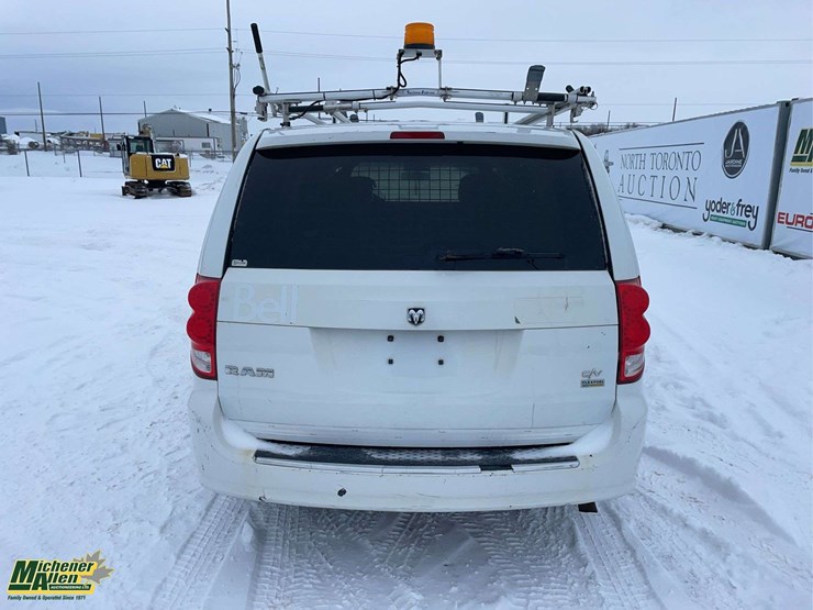 2015-ram-c/v-image-4