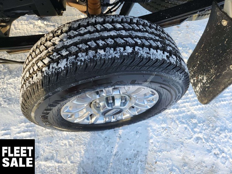 2022-ford-f250-image-11