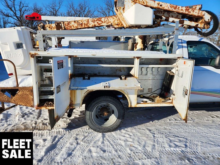 2007-ford-f550-image-13