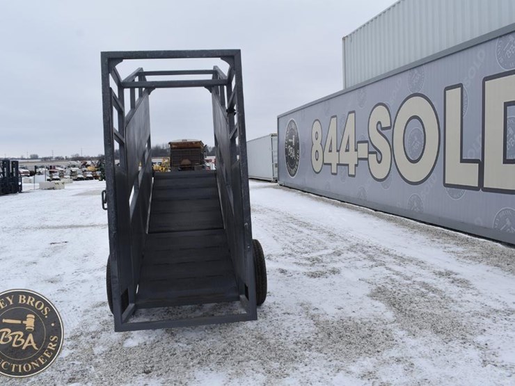 easy-man-livestock-chute-38999-image-6