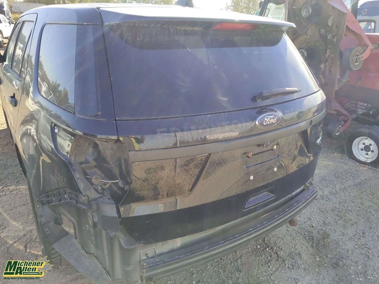 2018-ford-explorer-image-23