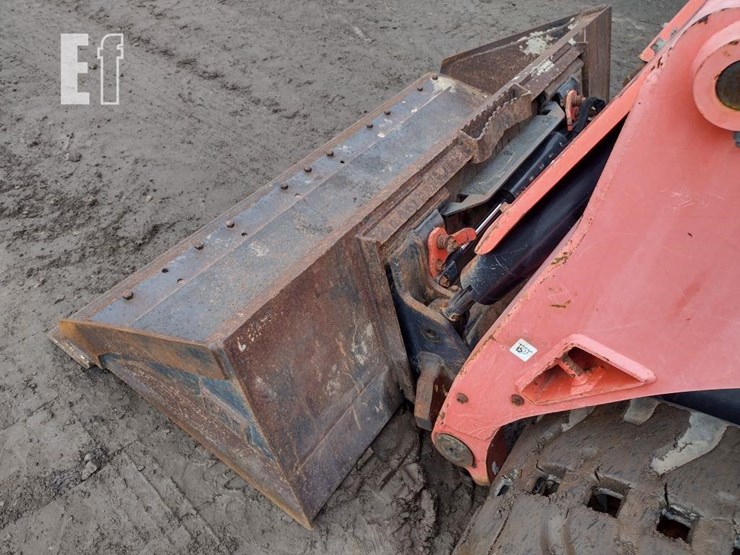 2019-kubota-svl95-2s-image-20