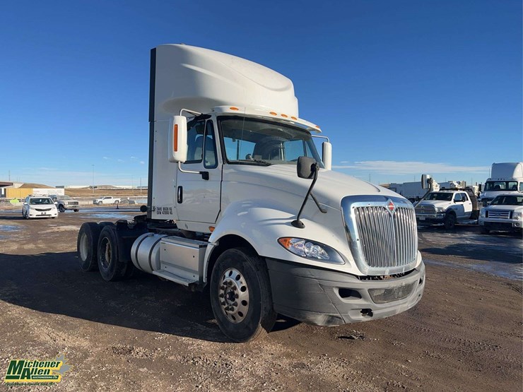 2017-international-prostar-image-2