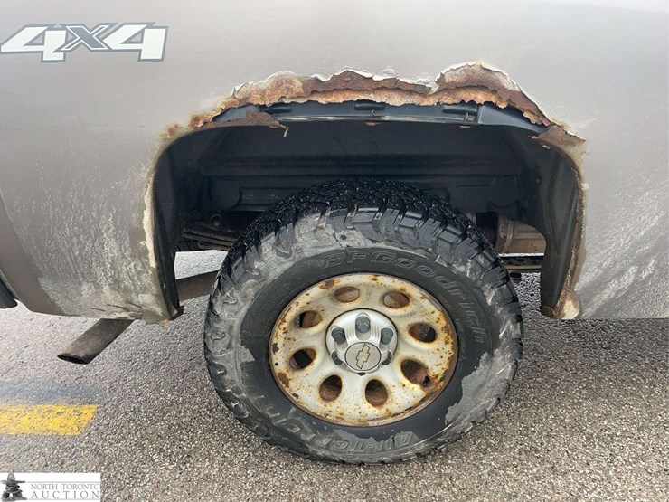 2013-chevrolet-silverado-1500-image-22