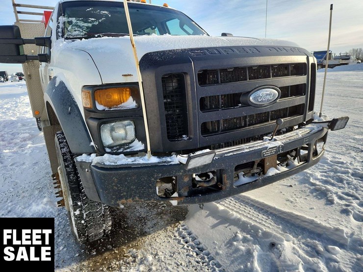 2009-ford-f550-image-44