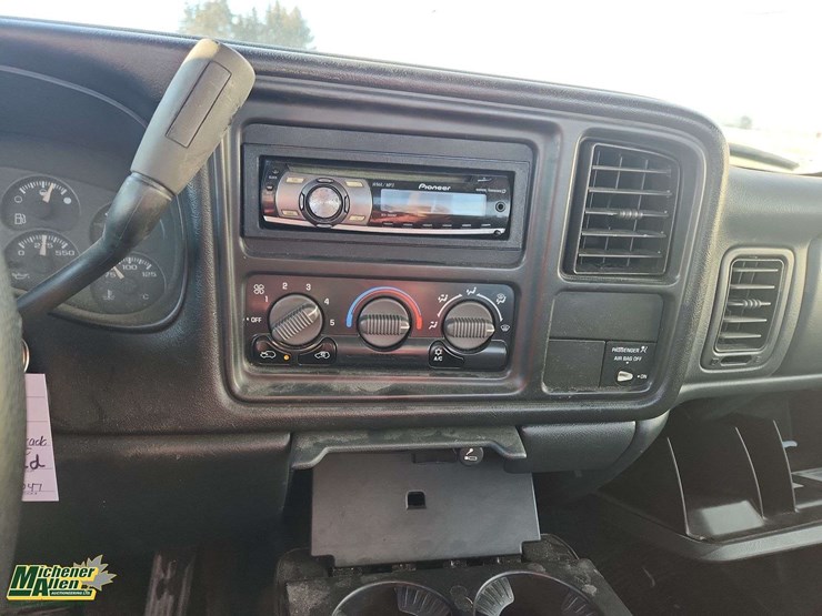 1999-chevrolet-silverado-1500-image-19