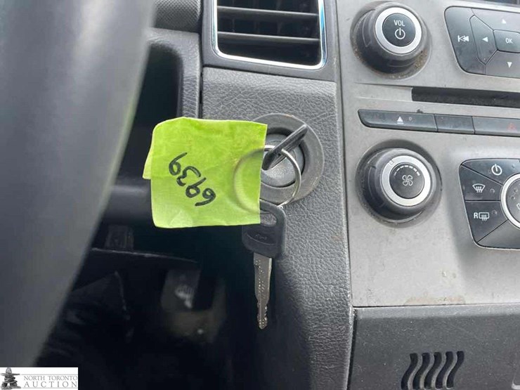 2018-ford-taurus-police-inte-image-21