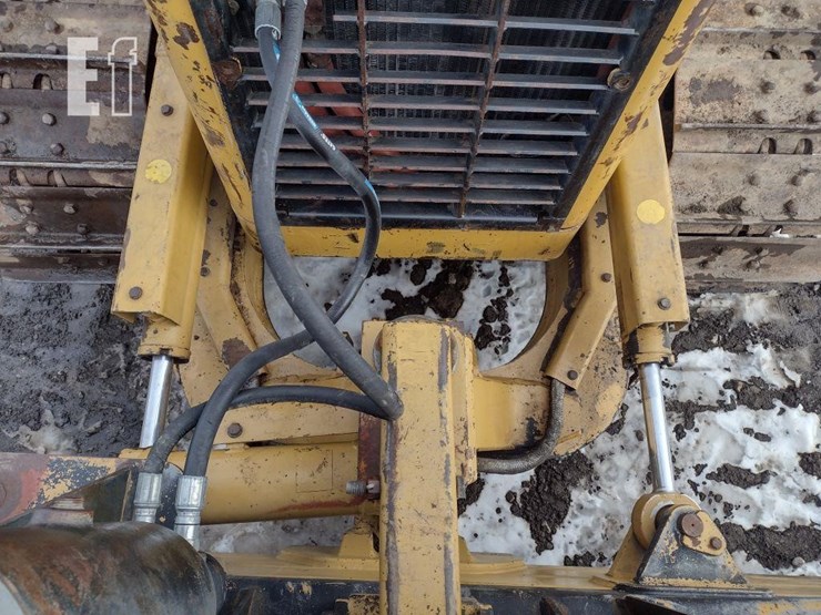 2005-caterpillar-d4g-xl-image-20