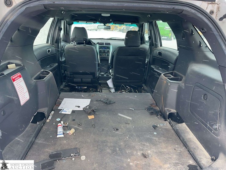 2015-ford-explorer-police-interceptor-image-28