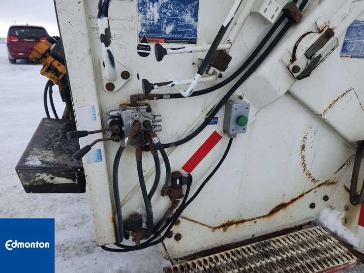 2010-autocar-xpeditor-image-40