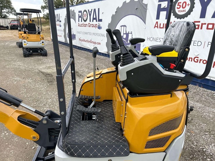 2025-sdlanch-sdle20-diesel-mini-excavator-image-8