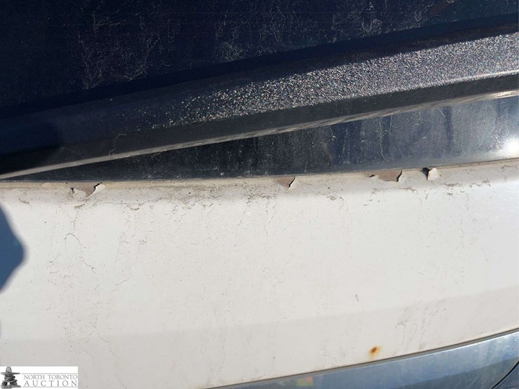 2015-chevrolet-equinox-ls-image-27