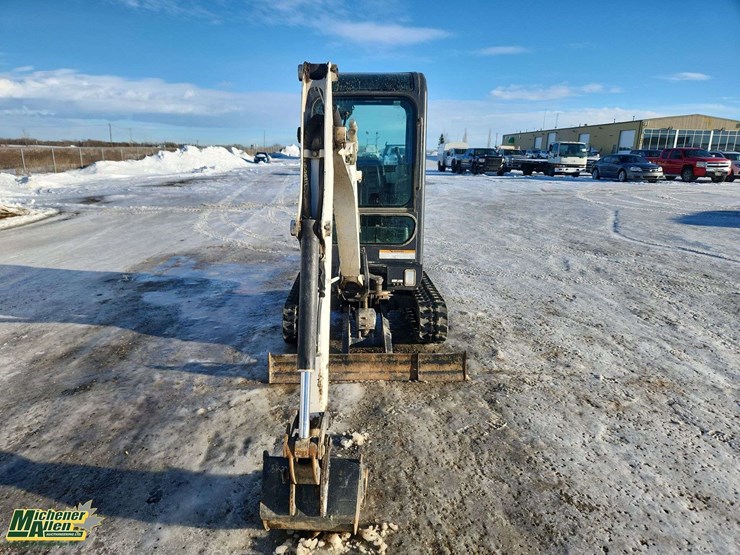 2013-bobcat-324-image-9