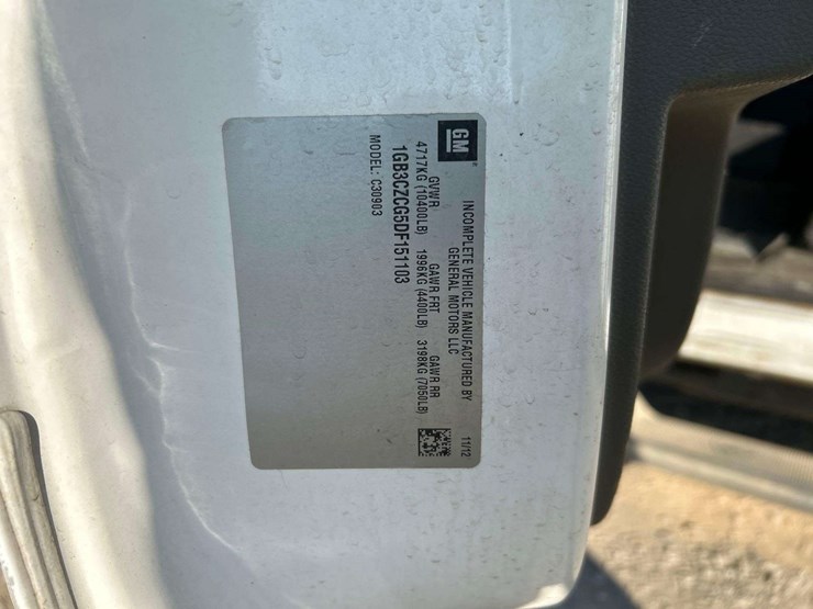 2013-chevrolet-silverado-3500hd-image-5