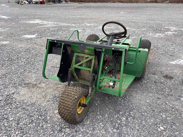 john-deere-gator-image-2