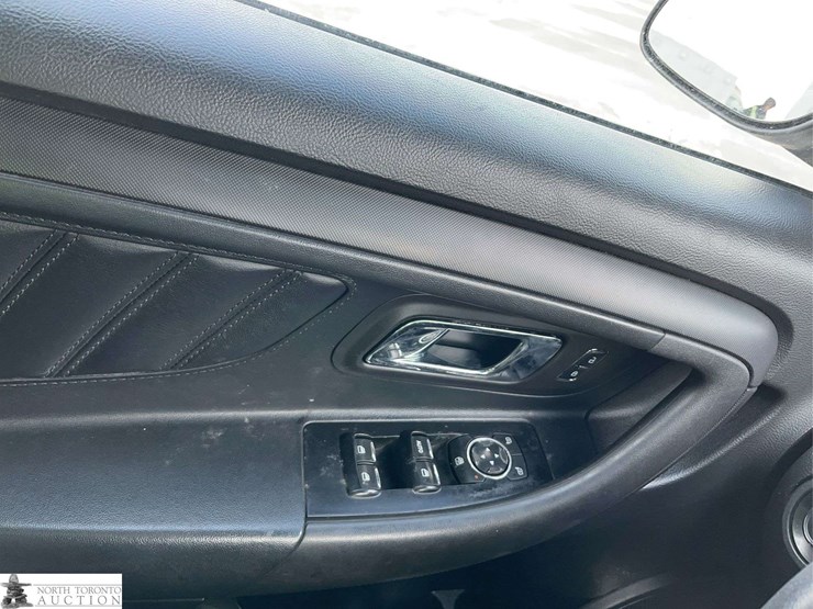 2016-ford-taurus-police-inte-image-24