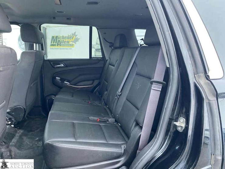 2017-chevrolet-tahoe-image-22