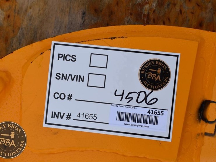 caterpillar-305-image-5