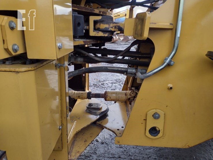 caterpillar-930g-image-26