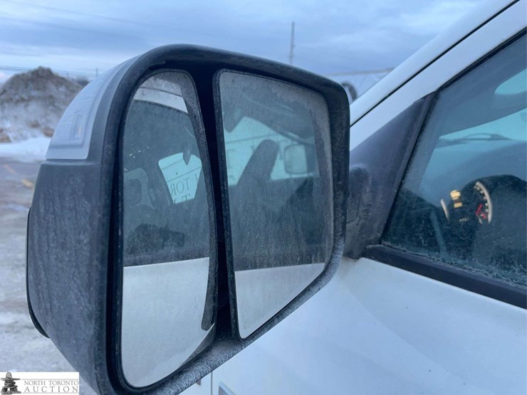 2015-dodge-2500-image-43