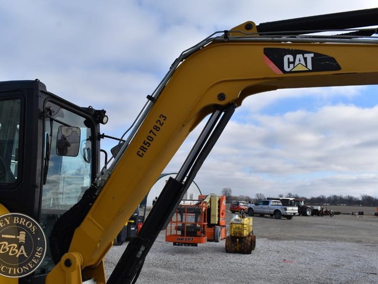 2019-caterpillar-305.5e2-cr-image-26