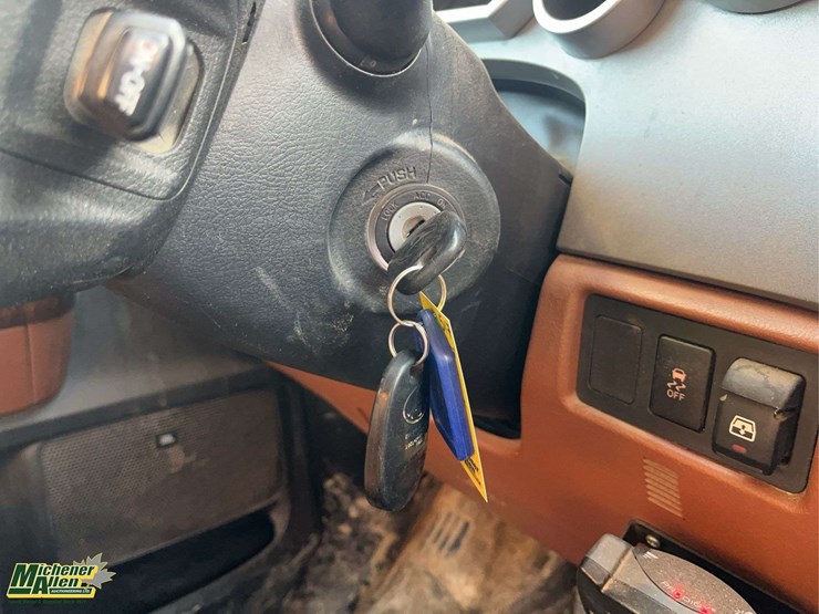 2010-toyota-tundra-image-21