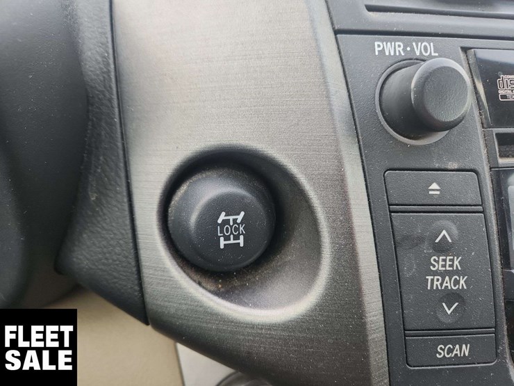 2009-toyota-rav4-image-33