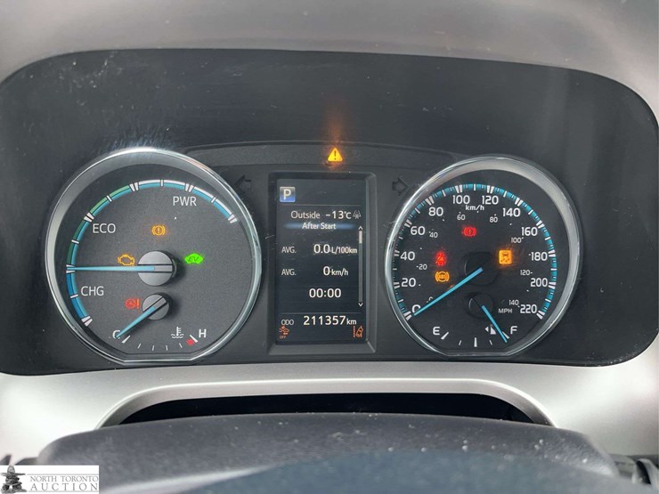 2017-toyota-rav4-image-16