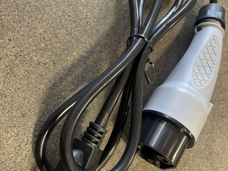 2026-agt-industrial-electric-golf-cart-w/-fully-intelligent-controller,-60v-battery-charger...-image-24