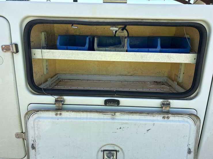 2014-dodge-ram-4500-image-28