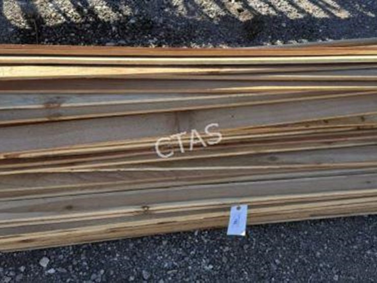#192-•-bundle-of-red-cedar-pickets---5/8"-x-3.5"-x-6'-image-1