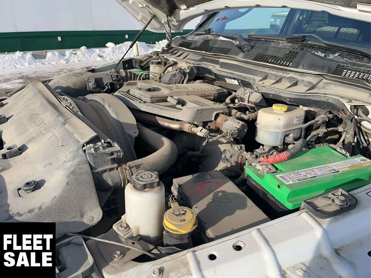 2015-dodge-2500-image-25