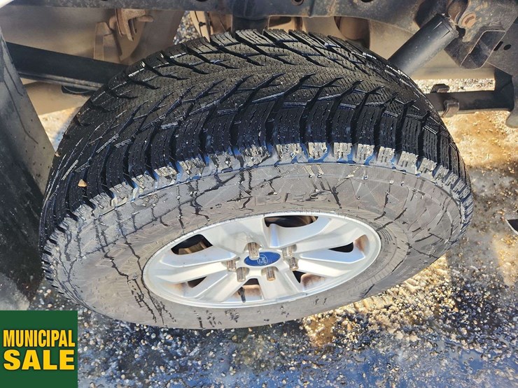 2015-ford-f150-image-32