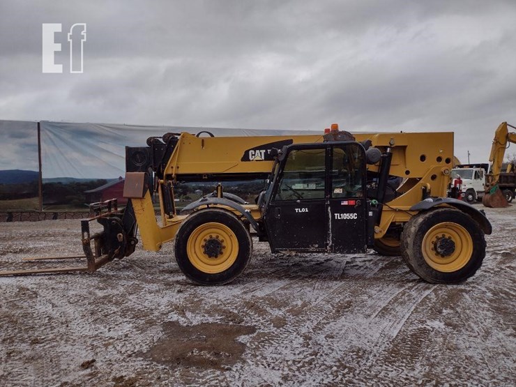 2015-caterpillar-tl1055c-image-1