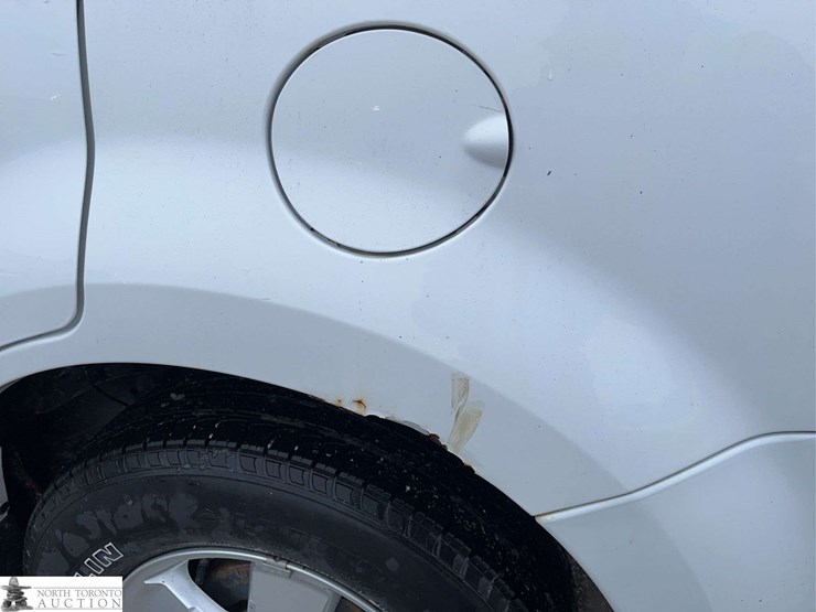 2012-ford-escape-xlt-image-37