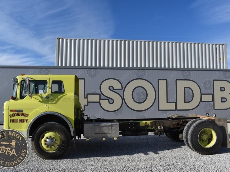 1989-ford-c8000-image-2