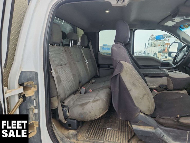 2017-ford-f550-image-16